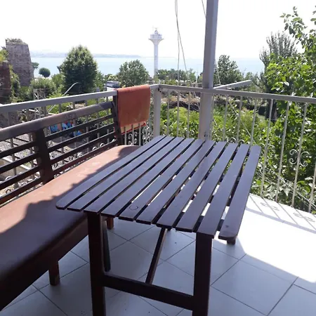 Esma Deniz Apart Istanbul